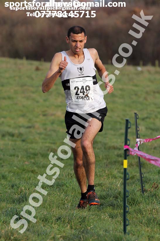 Senior mens cross country, 2019 North Eastern Cross Country Champs., Alnwick, Northumberland.  Photo: David T. Hewitson/Sports for All Pics